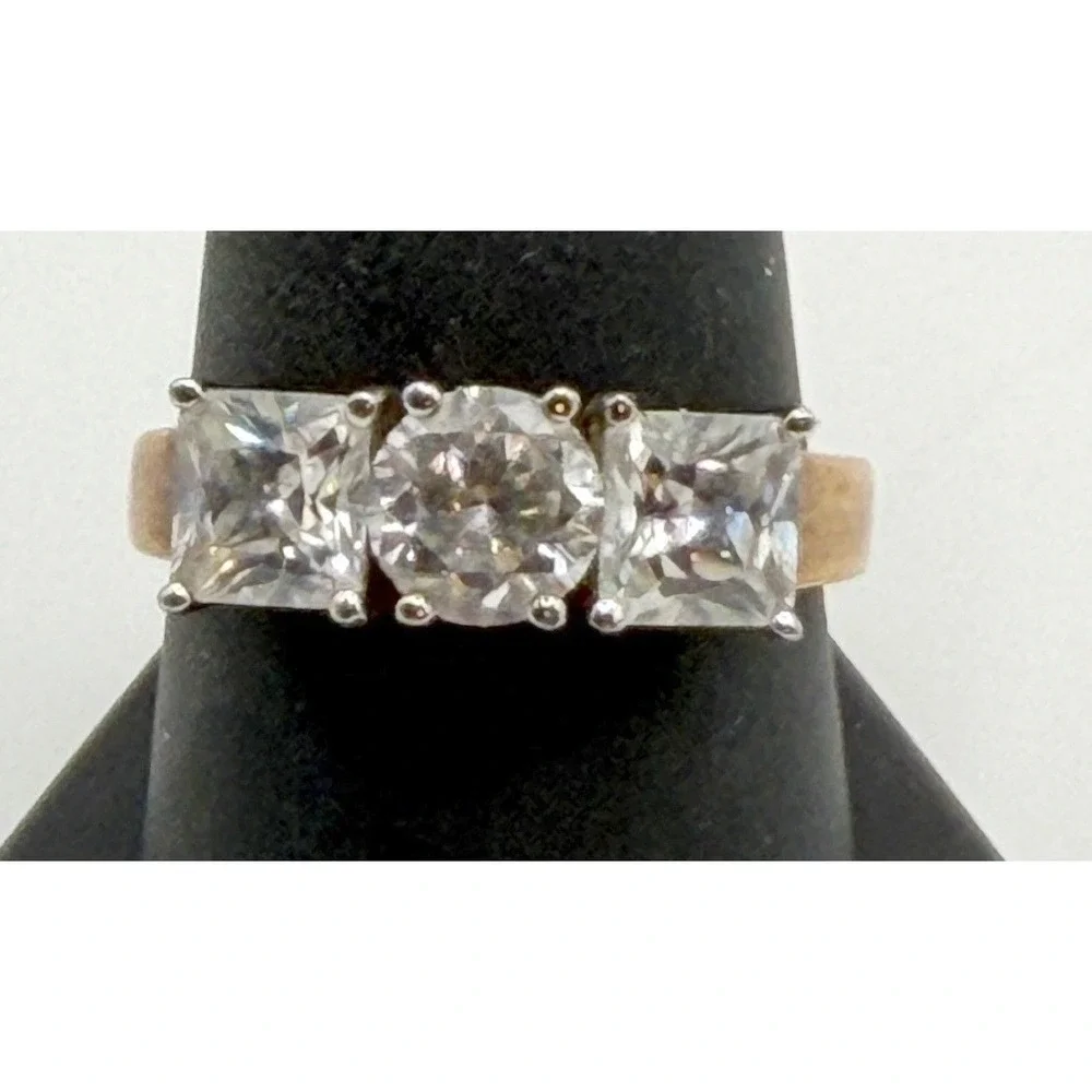 EDCO Engagement Ring Rose Gold Tone 3 Clear Glass‎ Stones Size 10